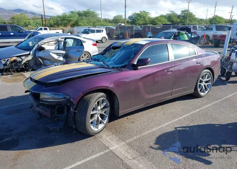2020 Dodge Charger Sxt Rwd z USA, uszkodzony, nr VIN 2C3CDXBG9LH217054